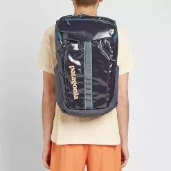Patagonia Black Hole Pack 25L -outdoor product Shop 11 04 2019 patagonia blackhole25lpack smolderblue 49296 smdb bb m1