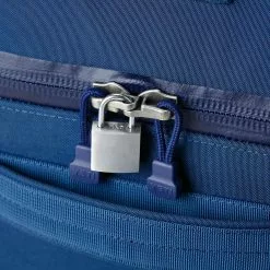 YETI CROSSROADS DUFFEL 60L -outdoor product Shop 200642 Details Studio YETI 1H21 Bags 60L Duffel Navy Detail 00046 Desktop Square 1800x1800 P8 1024x1024 2x 0725c30e 494c 414e 94ce 993827a6b180